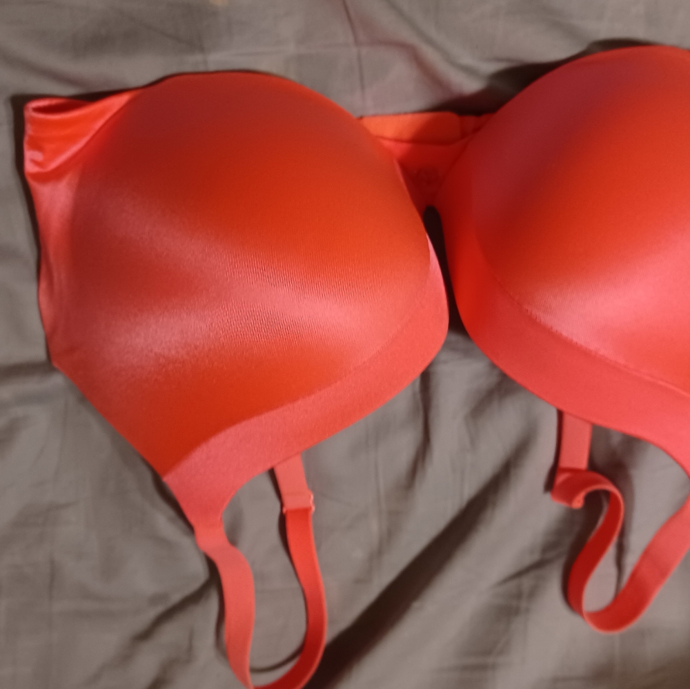 Victoria secret under wire bra
